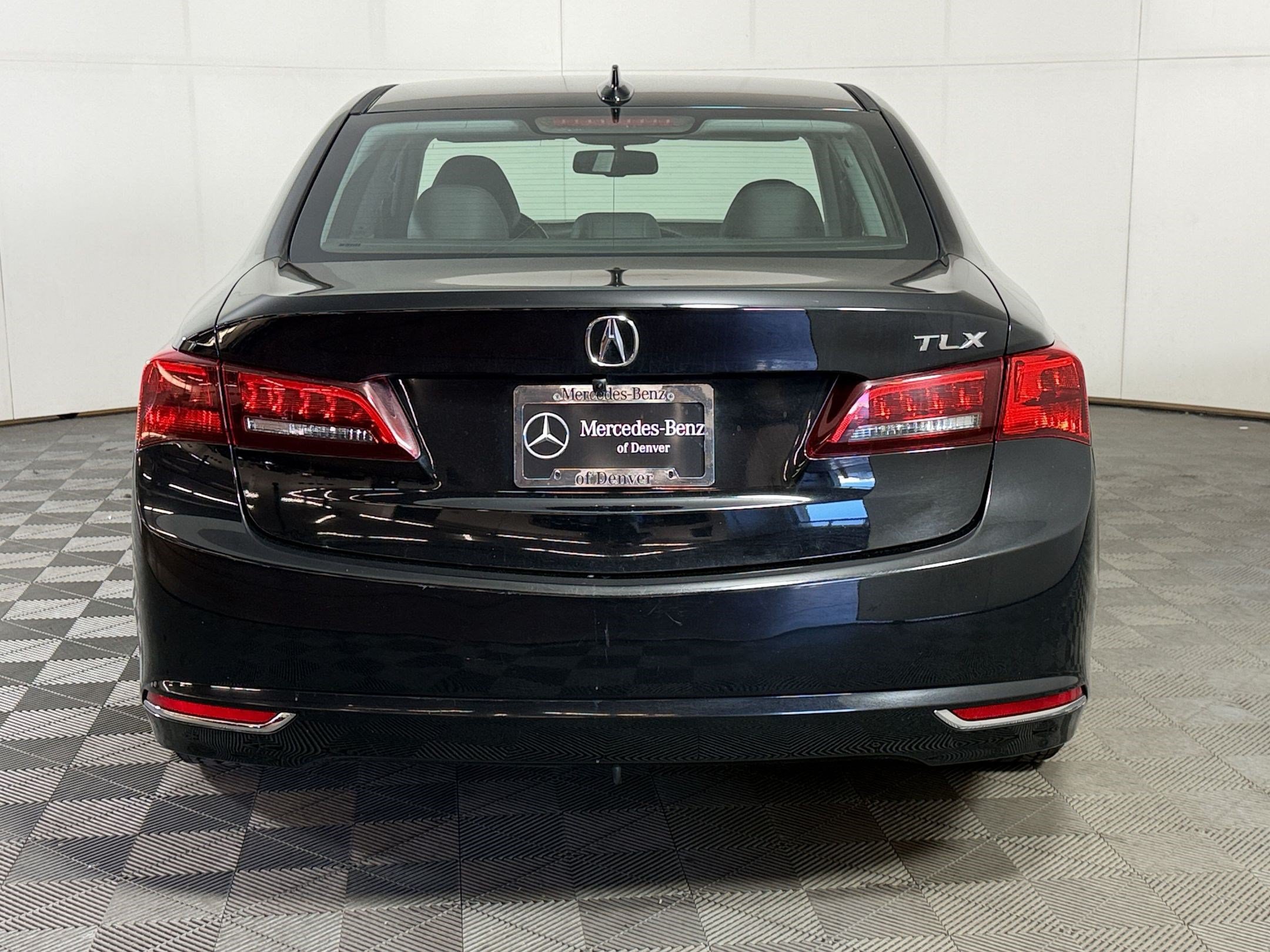 Used 2016 Acura TLX FWD image 10