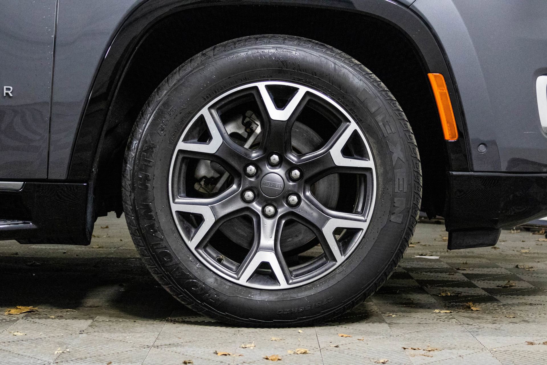 Used 2024 Jeep Wagoneer Series III image 40