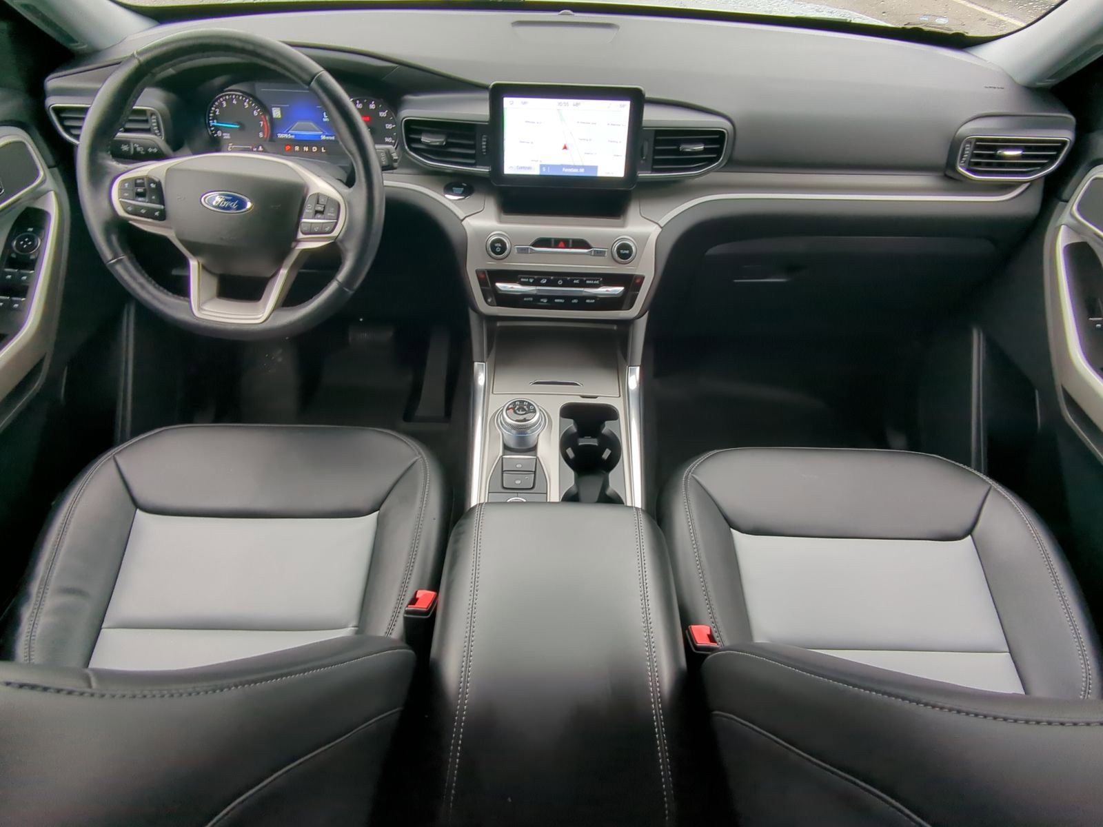 Used 2022 Ford Explorer XLT w/ Equipment Group 202A AWD/4WD image 20