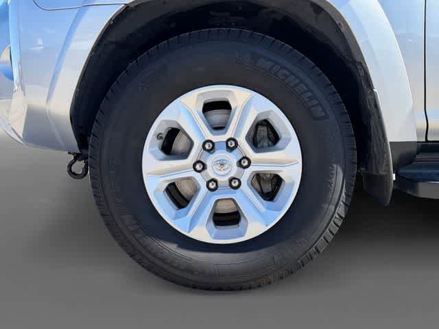 Used 2019 Toyota 4Runner SR5 Premium RWD image 17