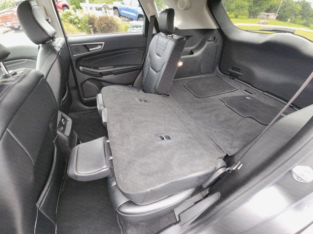 Used 2023 Ford Edge Titanium image 19