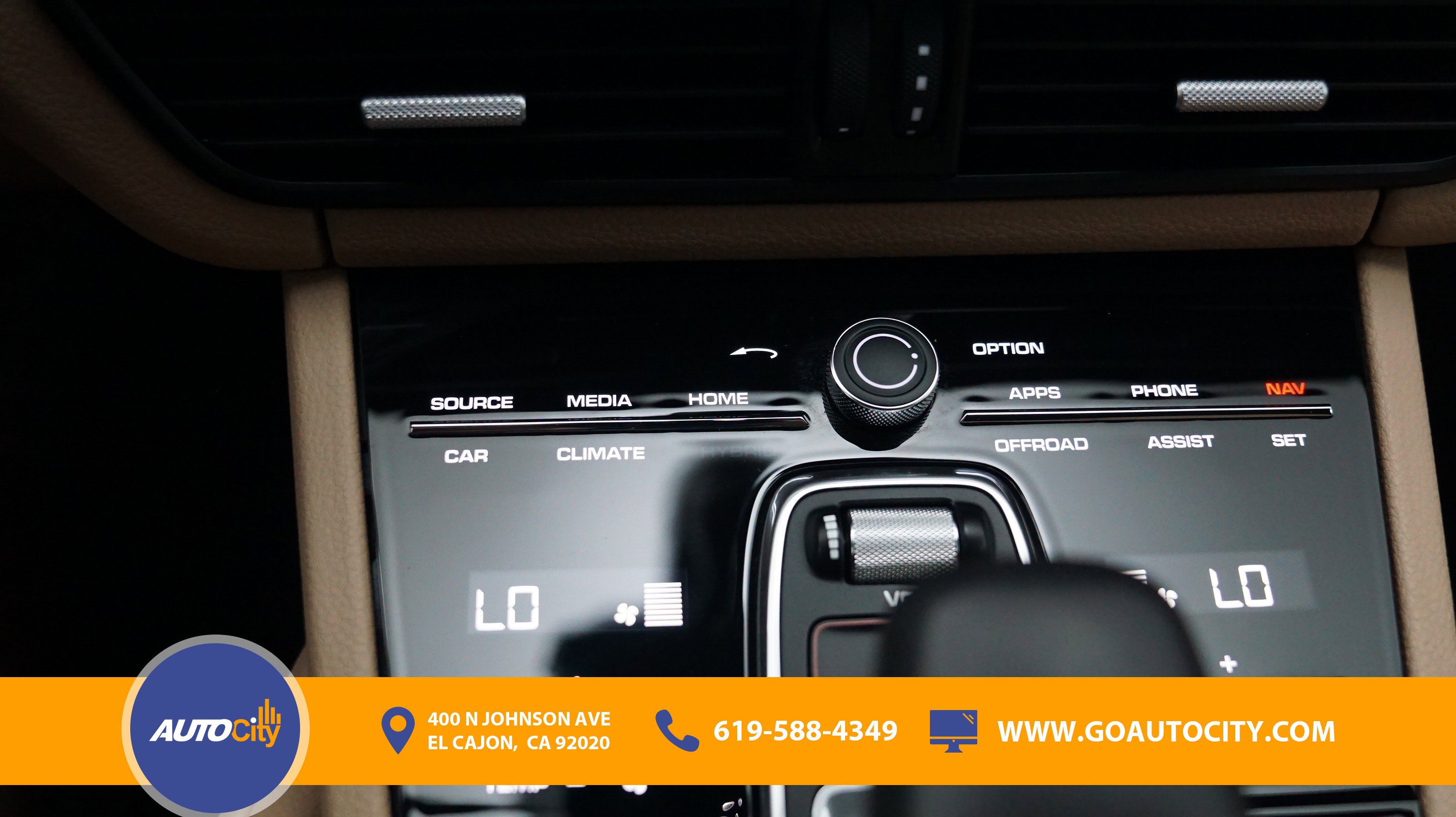 Used 2022 Porsche Cayenne Platinum Edition image 27