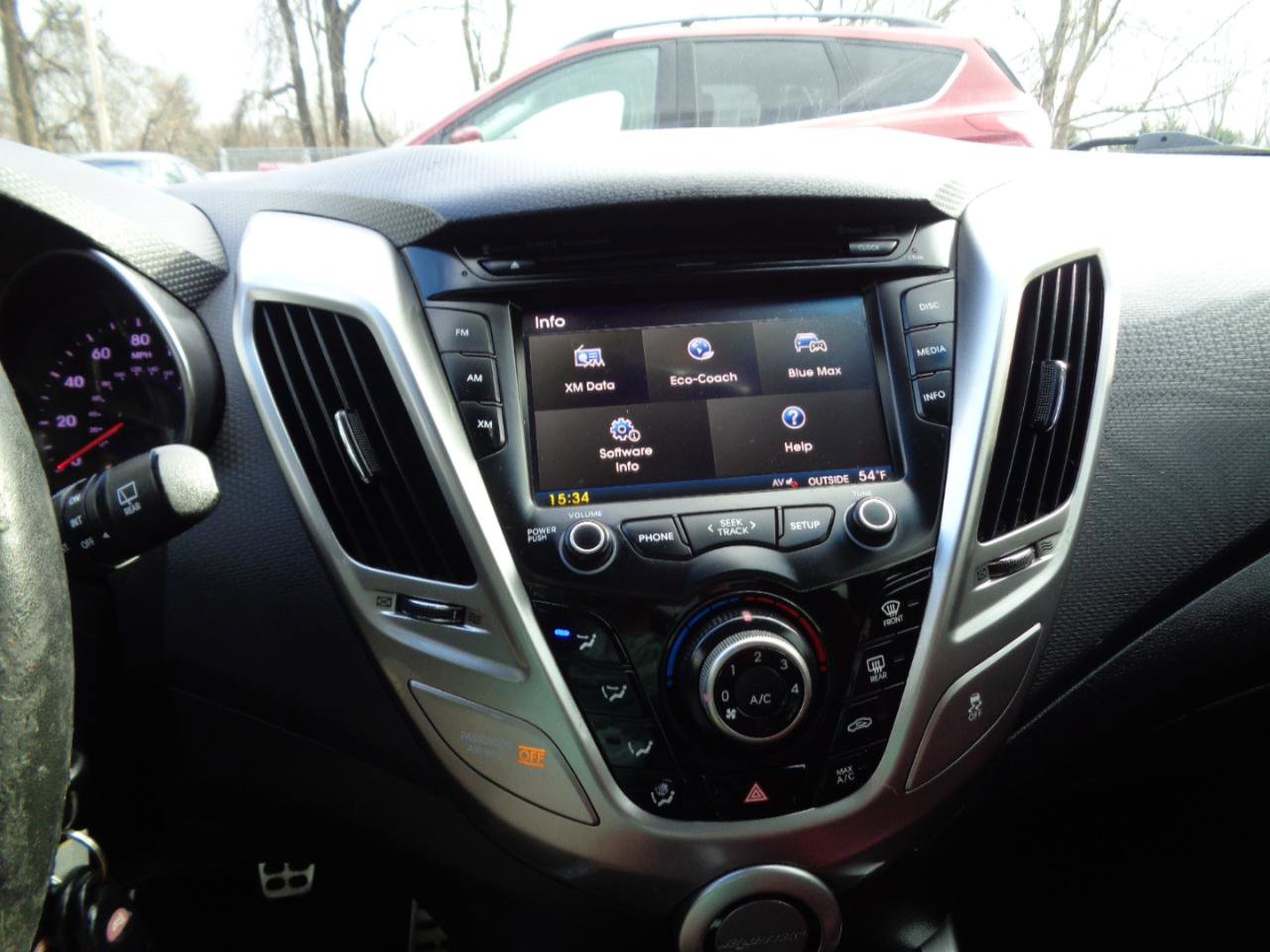 Used 2012 Hyundai Veloster Base w/ Style Pkg image 20