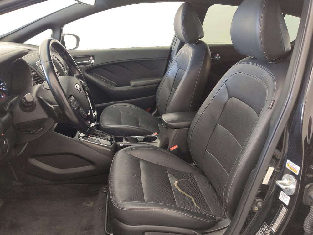 Used 2017 Kia Forte SX image 17