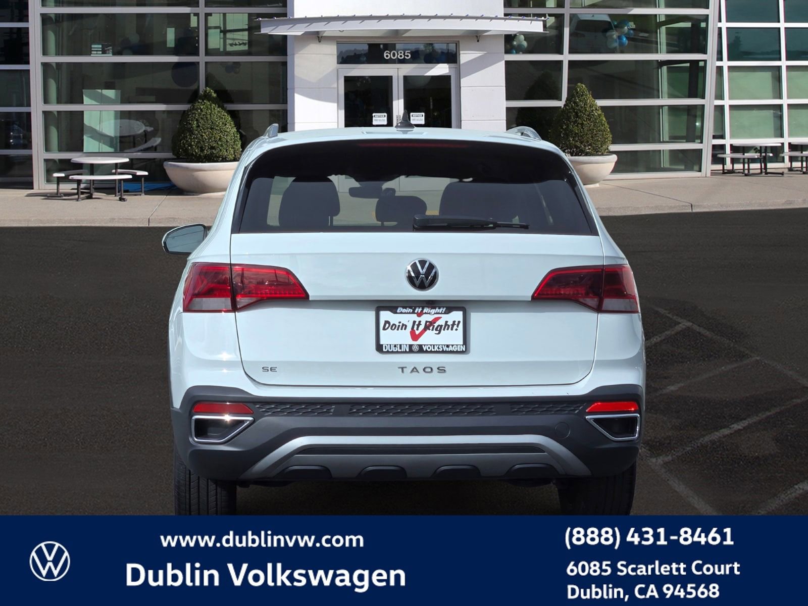 Used 2024 Volkswagen Taos SE image 5