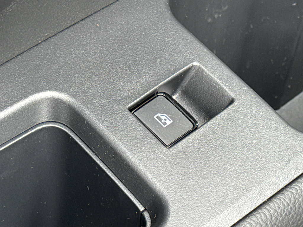 Certified 2025 Nissan Pathfinder SL image 30