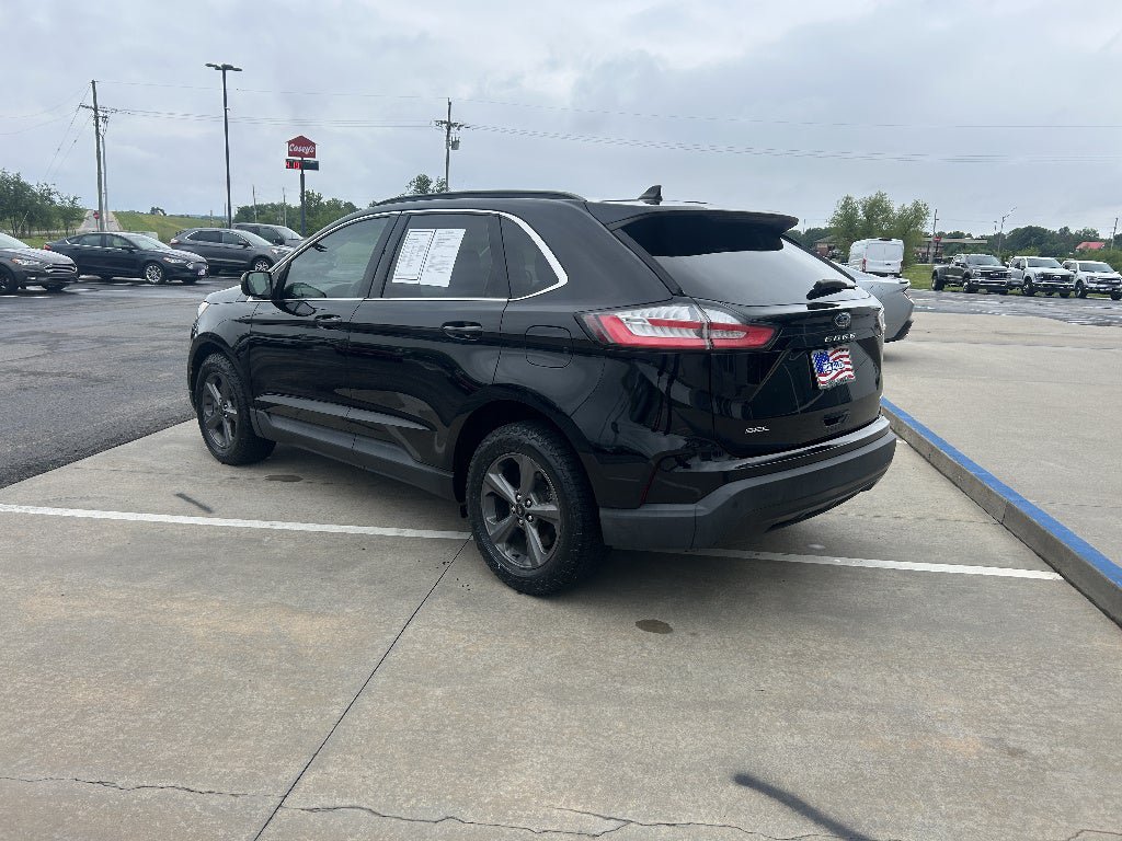 Used 2022 Ford Edge SEL w/ Sport Appearance Package AWD/4WD image 3