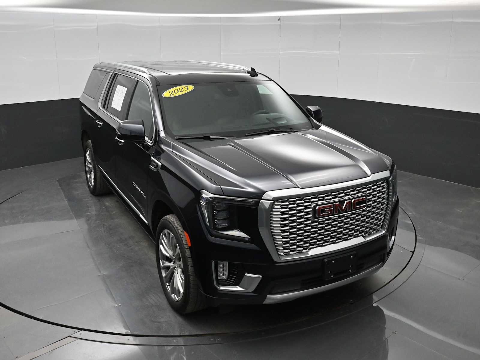 Used 2023 GMC Yukon XL Denali w/ Max Trailering Package AWD/4WD image 29