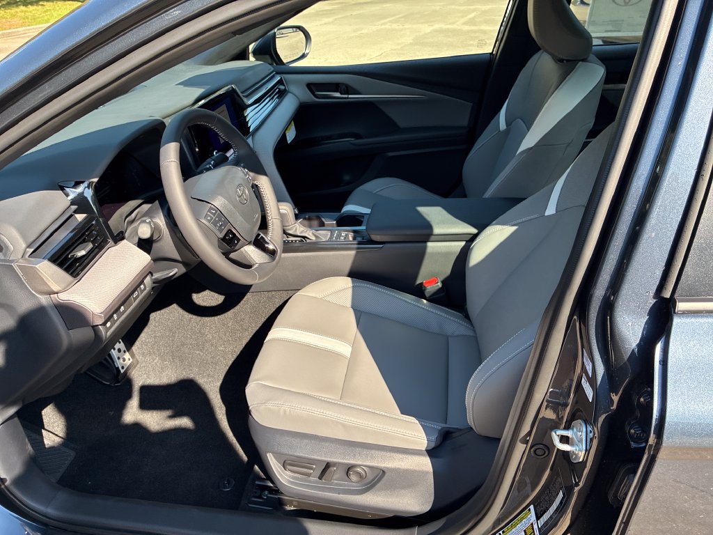 New 2026 Toyota Camry SE w/ Convenience Package FWD image 15