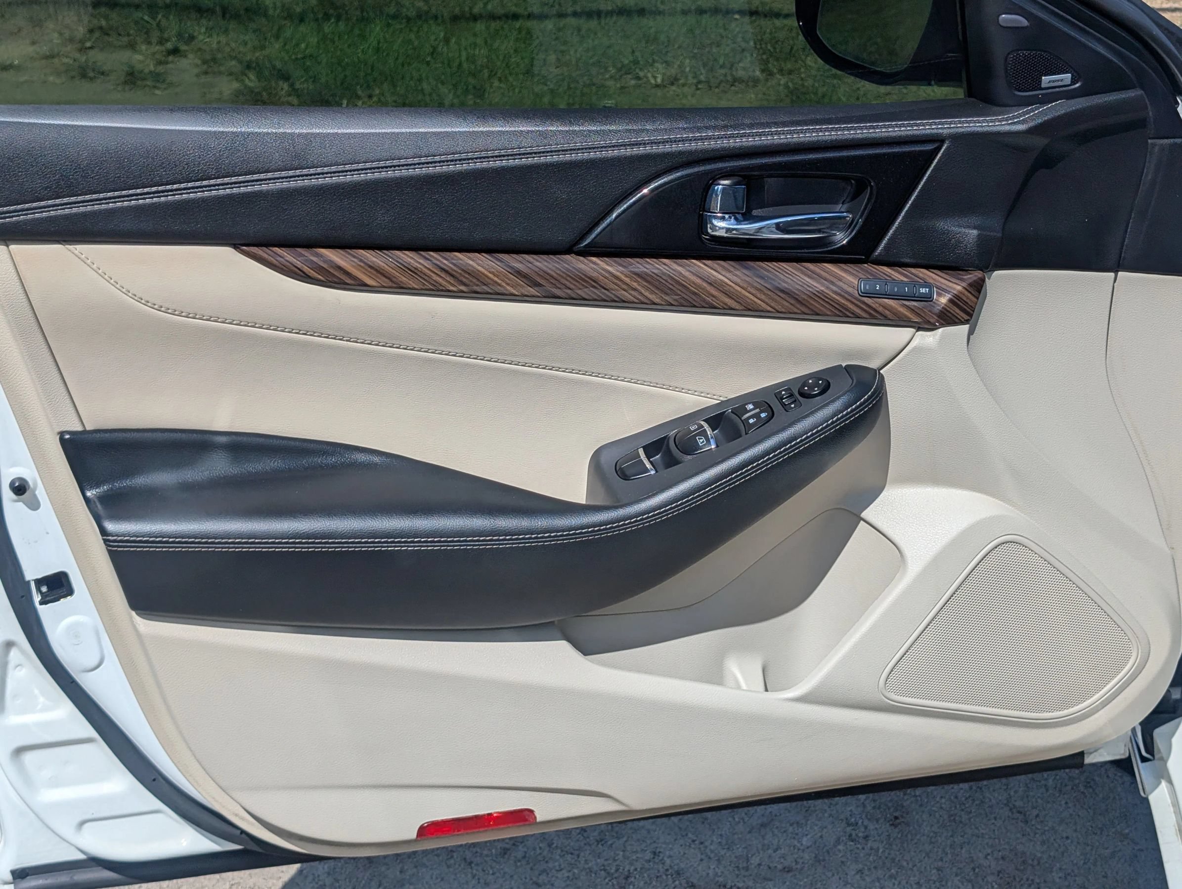 Used 2017 Nissan Maxima Platinum w/ Medallion Package FWD image 18