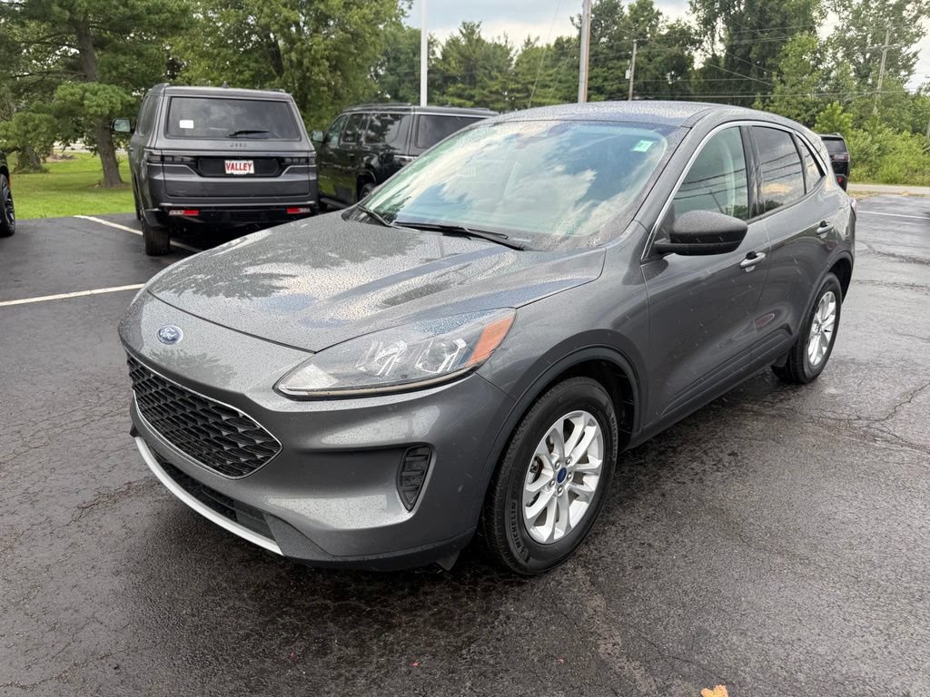 Used 2022 Ford Escape SE w/ Convenience Package FWD image 9