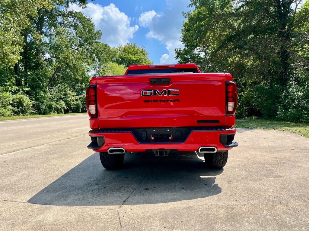 New 2026 GMC Sierra 1500 Elevation w/ LPO, Elevation Black Package image 8