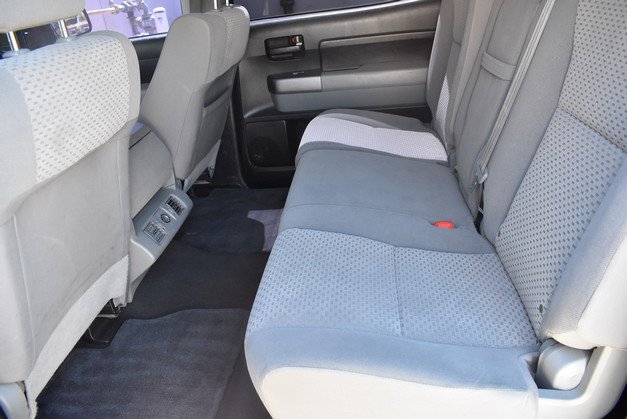 Used 2013 Toyota Tundra 4x4 CrewMax w/ Tow Pkg image 27