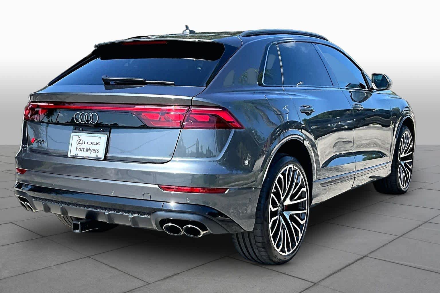 Used 2024 Audi SQ8 Prestige AWD/4WD image 13