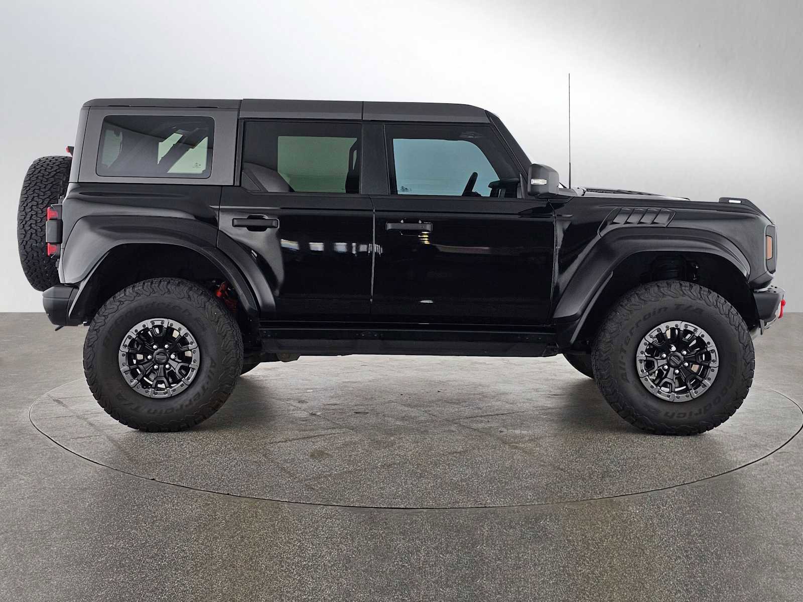 Used 2023 Ford Bronco Raptor image 2