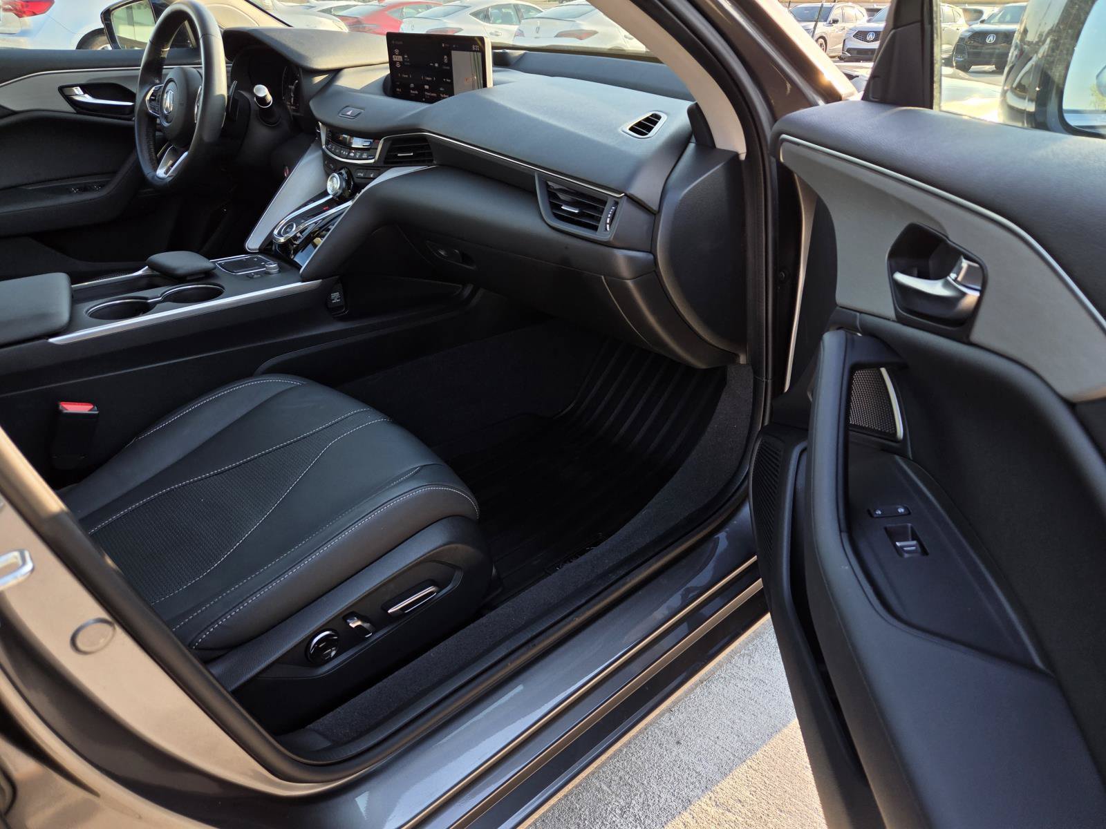 Used 2024 Acura TLX w/ Technology Package FWD image 7