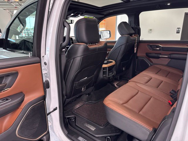 Used 2023 RAM 1500 Limited w/ Body-Colour Bumper Group AWD/4WD image 23