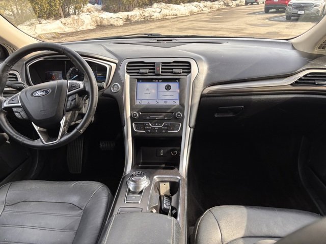 Used 2017 Ford Fusion Energi SE image 13