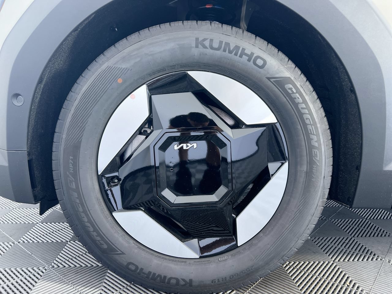 New 2026 Kia EV9 Light RWD image 13