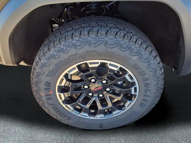 New 2026 GMC Canyon AT4 image 27