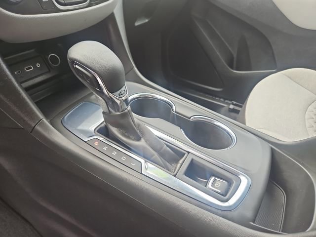 Used 2023 Chevrolet Equinox LS w/ LS Convenience Package image 24