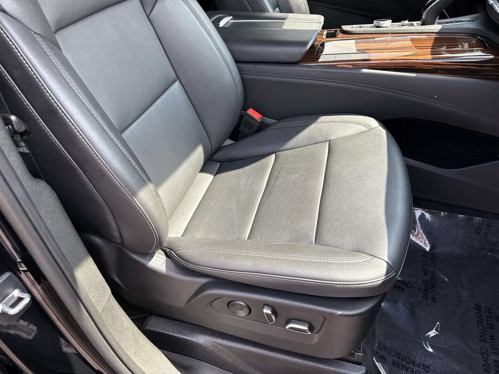 Used 2023 Cadillac Escalade ESV Luxury AWD/4WD image 27
