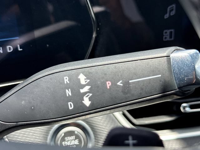 Used 2025 Chevrolet Equinox LT AWD/4WD image 23