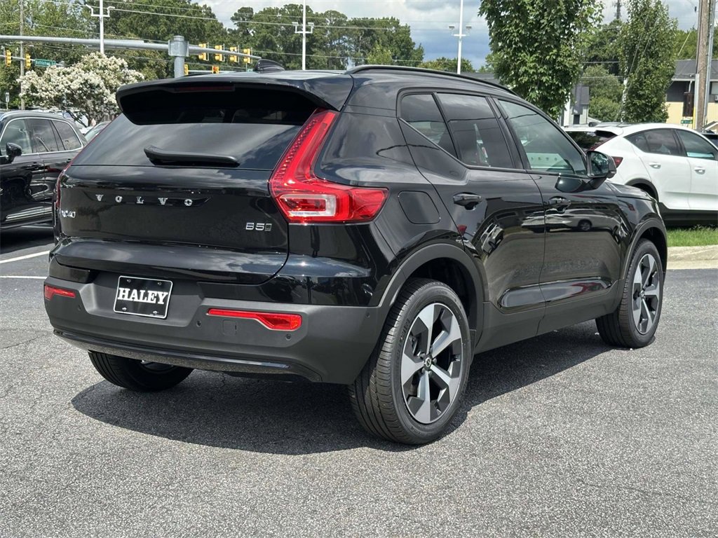 New 2026 Volvo XC40 B5 Plus w/ Protection Package Premier image 19