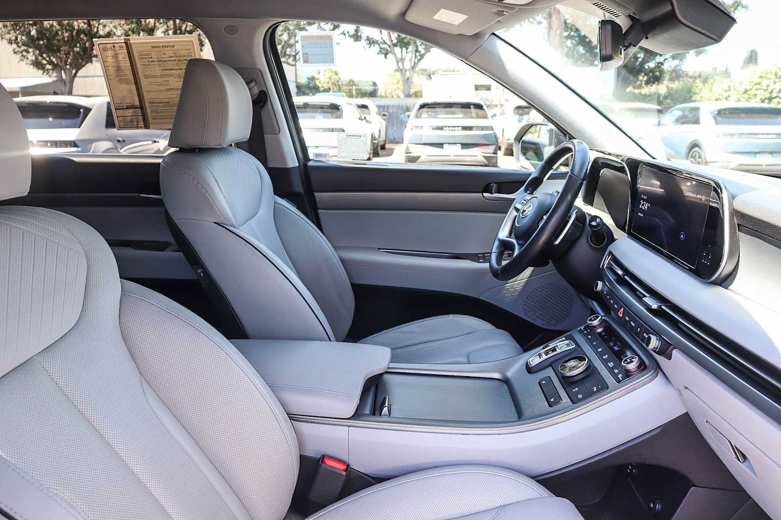 Used 2024 Hyundai Palisade SEL FWD image 17