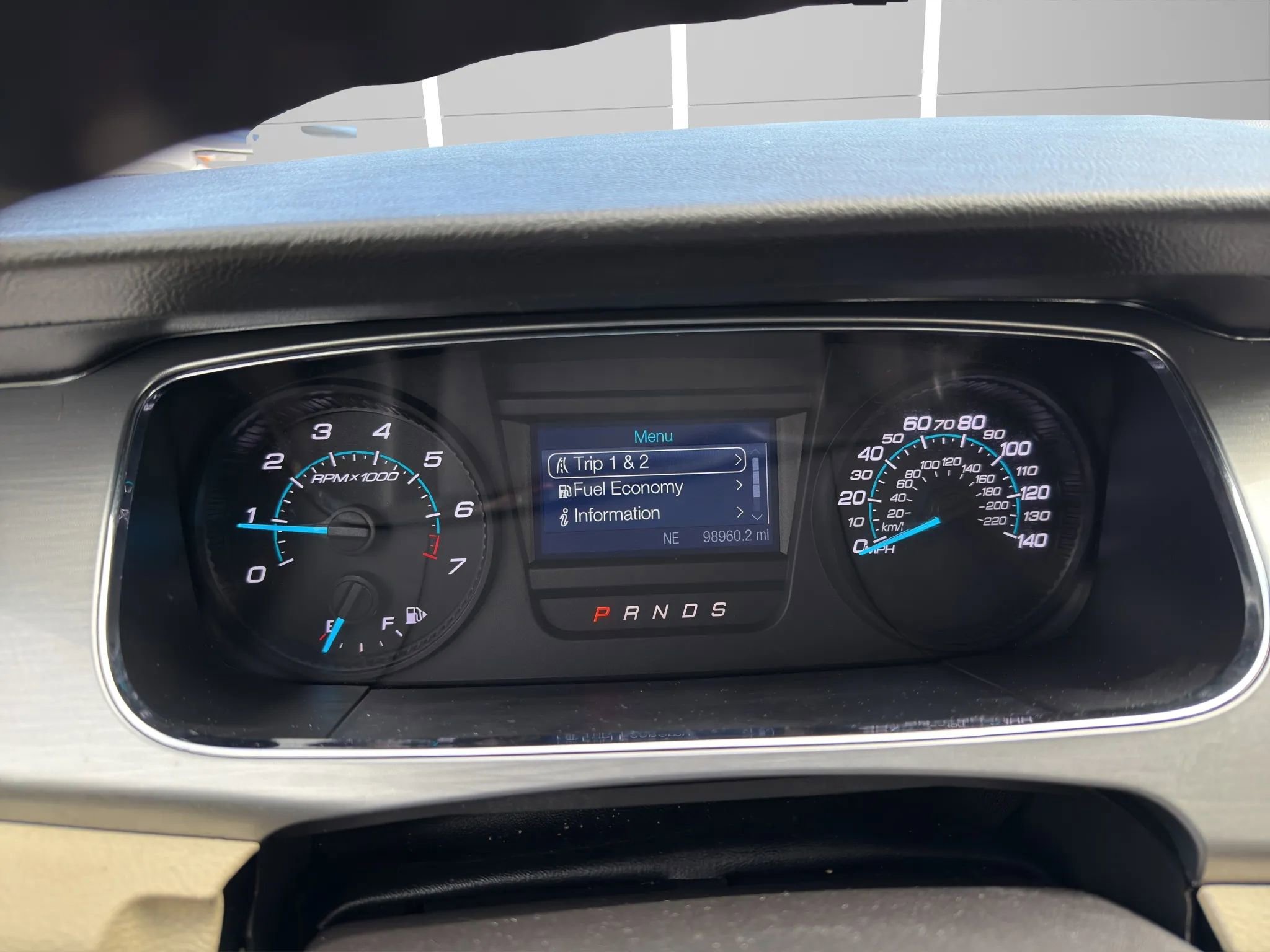 Used 2018 Ford Taurus SEL image 18