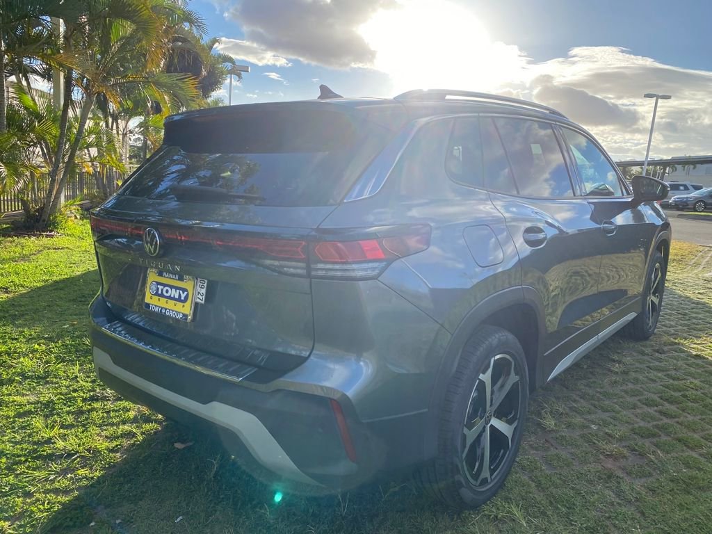 New 2025 Volkswagen Tiguan SE image 7