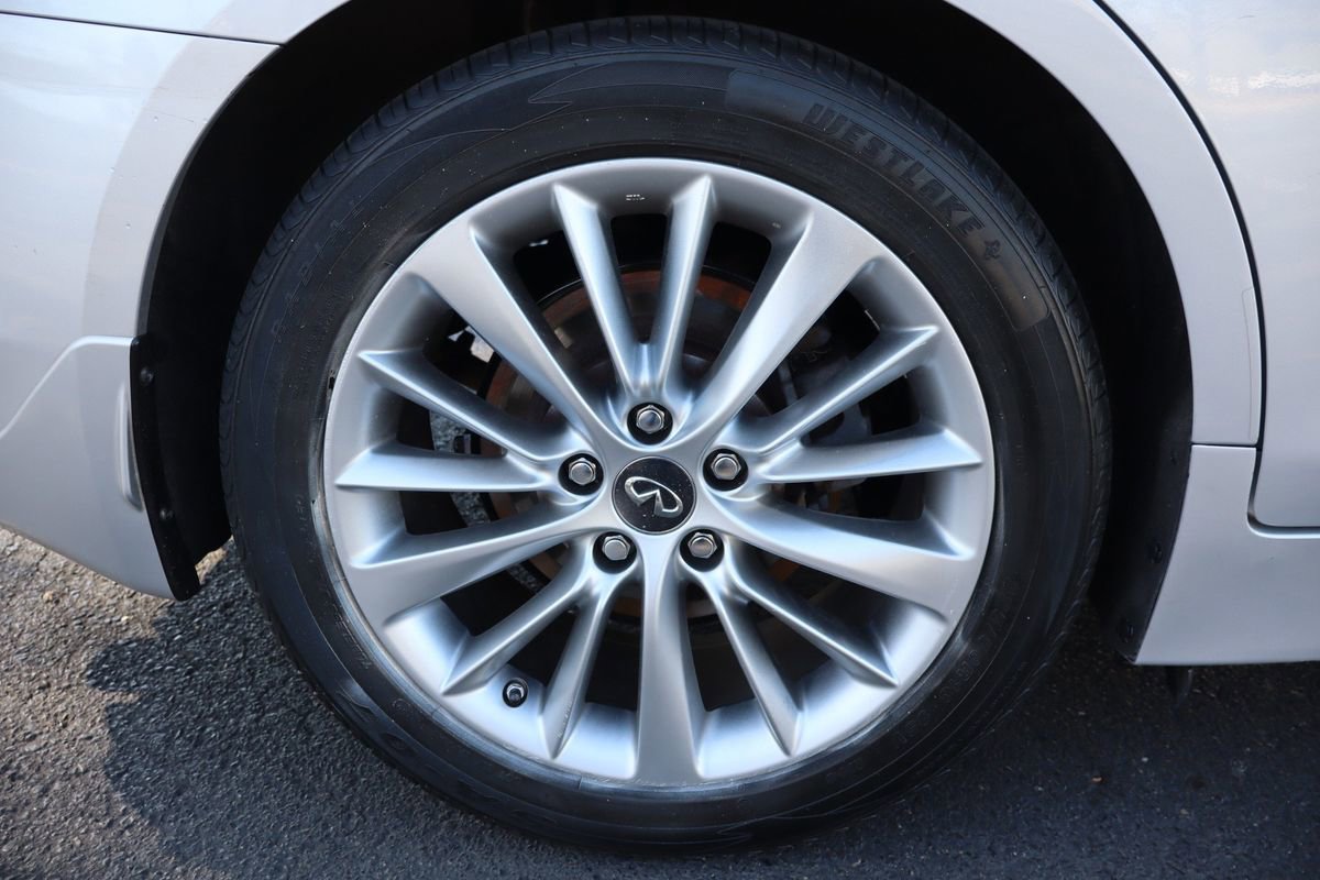 Used 2018 INFINITI Q50 Luxe w/ Essential Package (3.0T Luxe) image 43