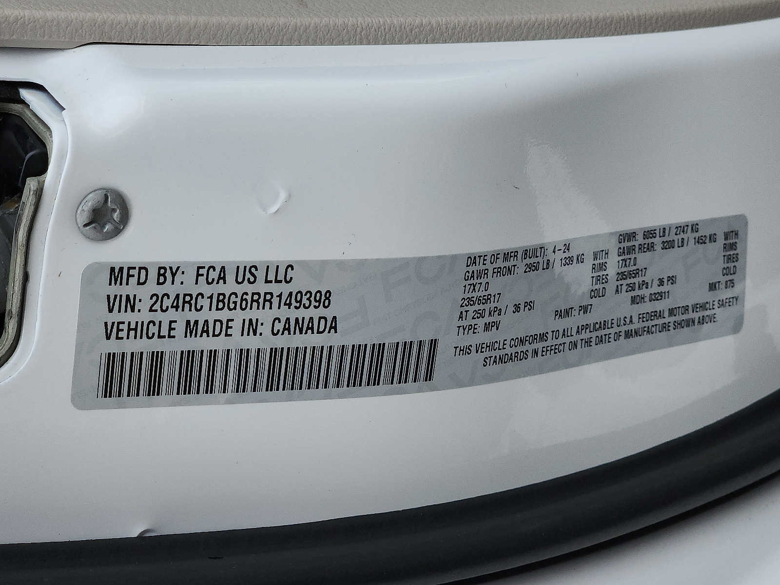 Used 2024 Chrysler Pacifica Touring-L FWD image 26