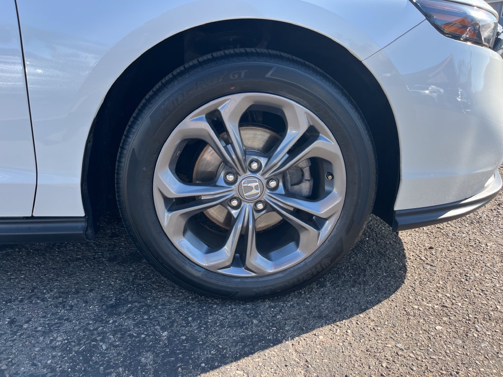 Certified 2024 Honda Accord EX image 41