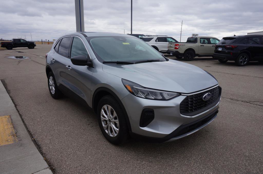 Used 2023 Ford Escape Active image 4