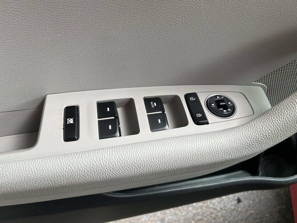 Used 2018 Hyundai Sonata SE FWD image 11