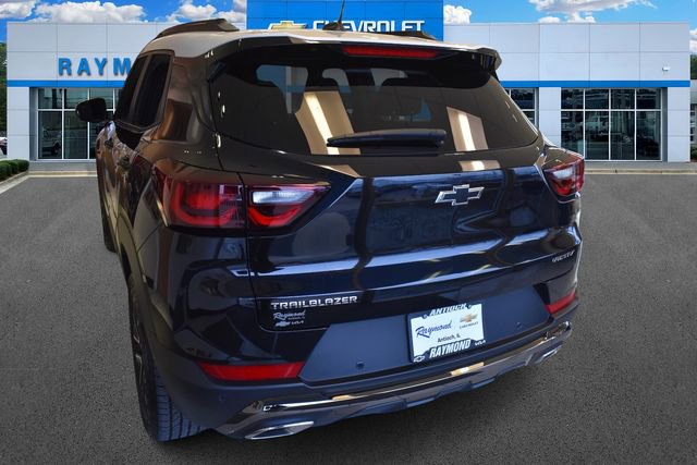 Used 2025 Chevrolet TrailBlazer ACTIV w/ Convenience Package image 5