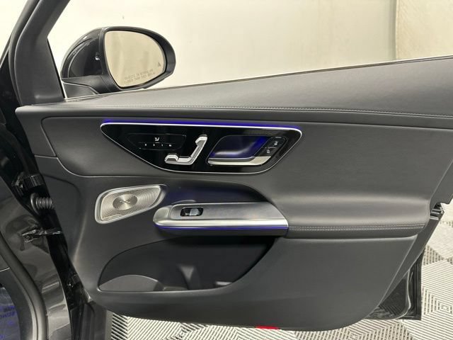 Used 2025 Mercedes-Benz GLC 350e 4MATIC w/ Driver Assistance Package image 30