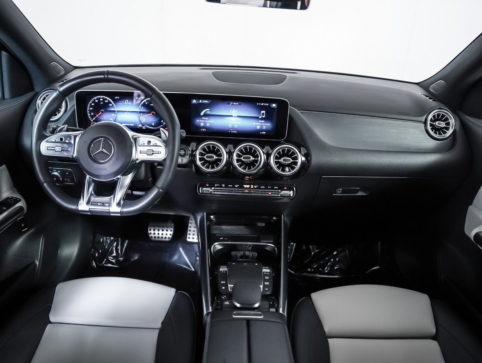 Certified 2021 Mercedes-Benz GLA 35 AMG 4MATIC image 10