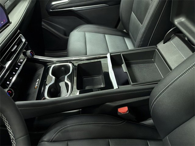 New 2026 Chevrolet Traverse LT w/ LPO, Floor Liner Package image 25