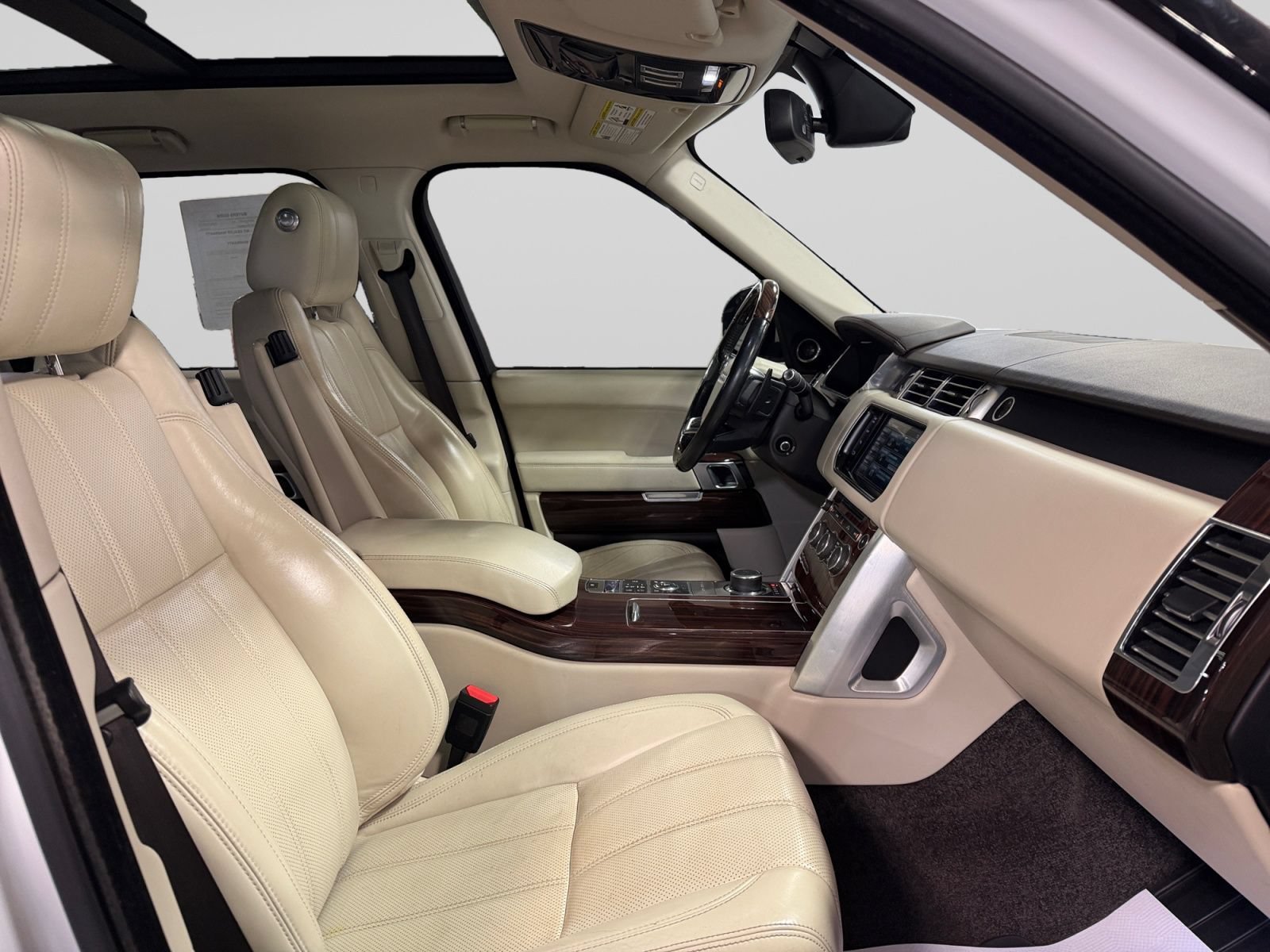 Used 2015 Land Rover Range Rover Supercharged AWD/4WD image 22