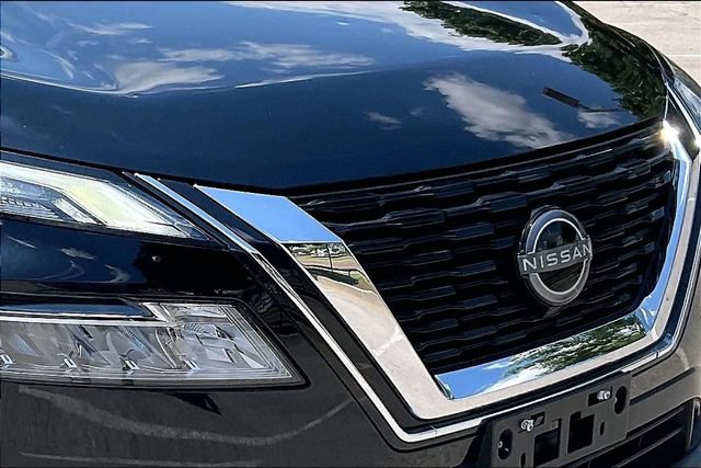 Used 2023 Nissan Rogue SV FWD image 26