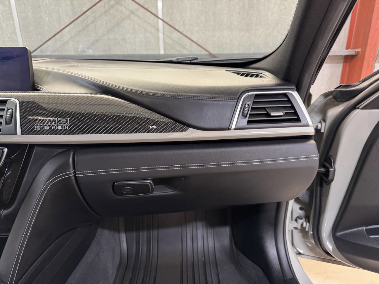 Used 2018 BMW M3 image 28