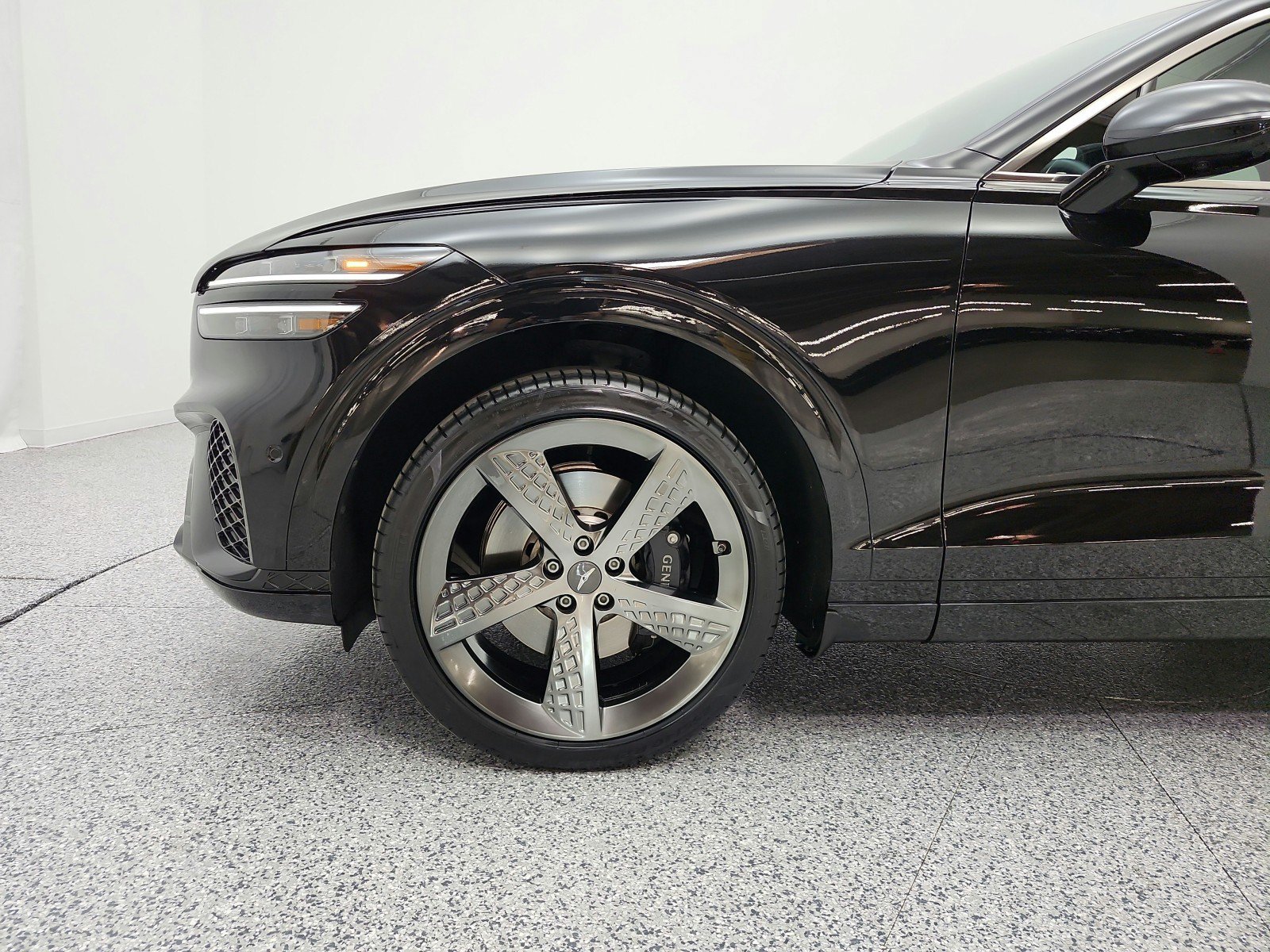 Used 2023 Genesis GV70 2.5T w/ Sport Prestige Package AWD/4WD image 22