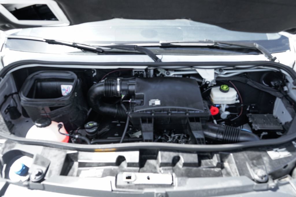 Used 2019 Mercedes-Benz Sprinter 170 Cargo image 15