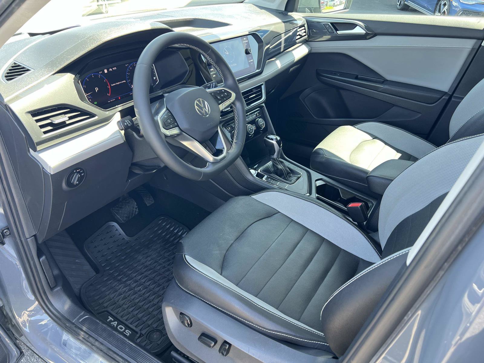 Certified 2022 Volkswagen Taos SEL FWD image 5