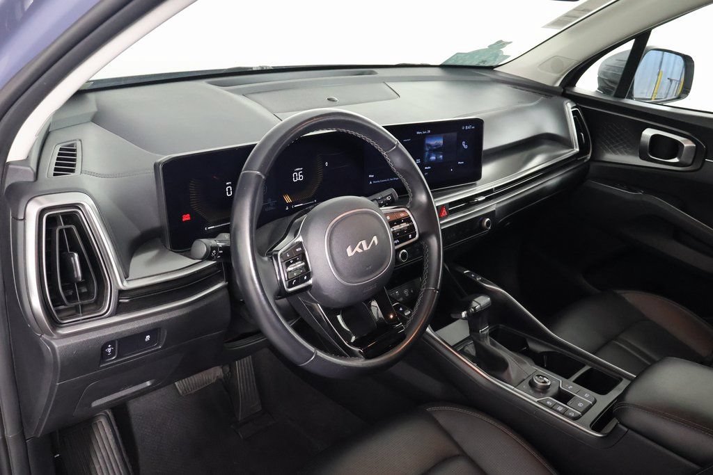 Used 2024 Kia Sorento S AWD/4WD image 7