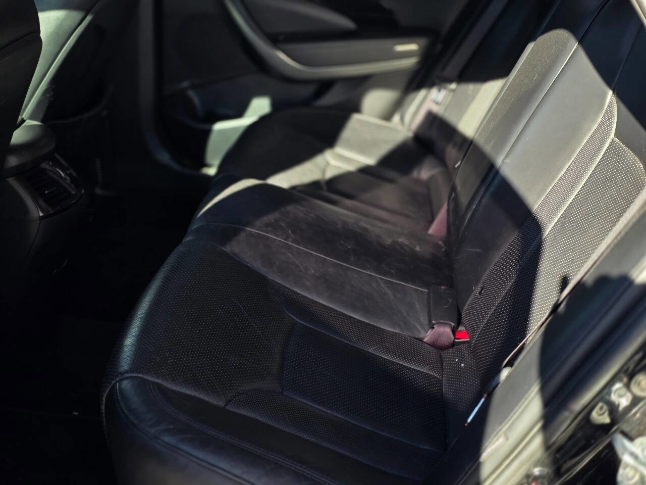 Used 2012 Hyundai Azera image 19