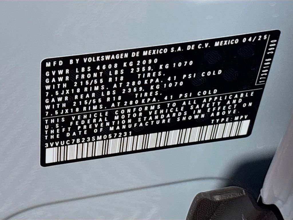 New 2025 Volkswagen Taos SE image 24