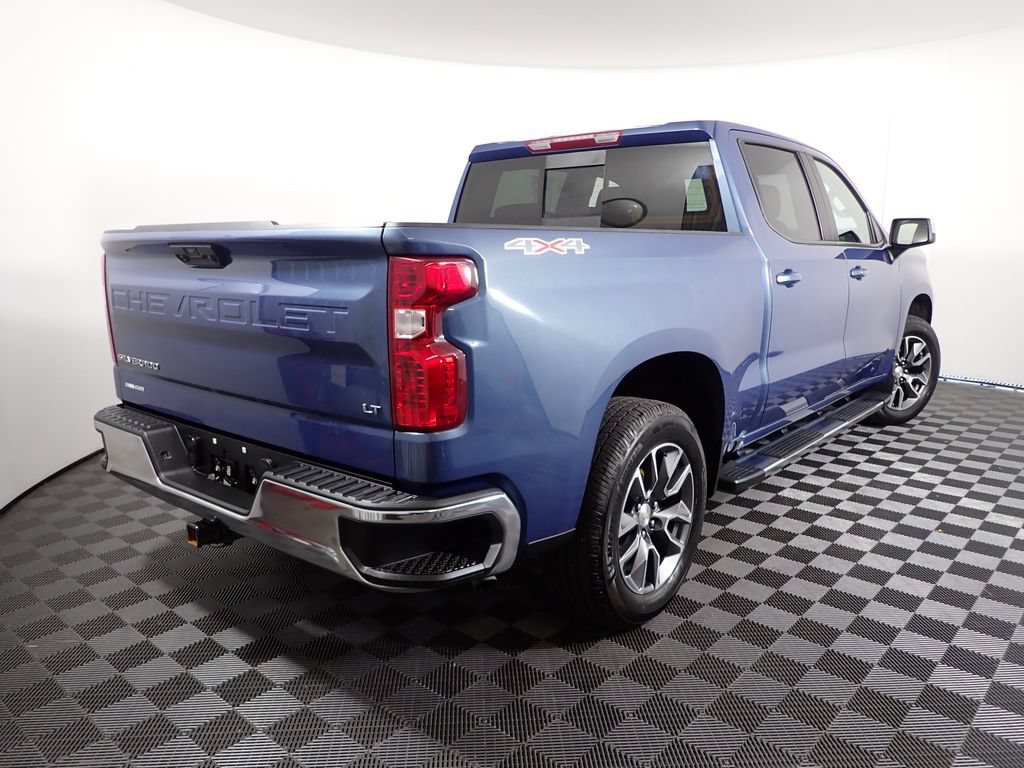 Used 2024 Chevrolet Silverado 1500 LT w/ Convenience Package II AWD/4WD image 16